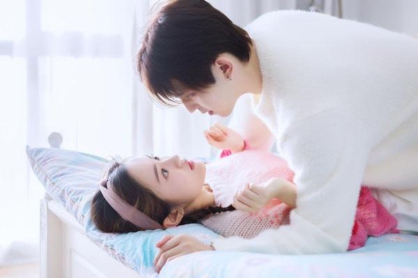 阿牛执导网剧《彗星来的那一夜》符龙飞、汤梦佳主演