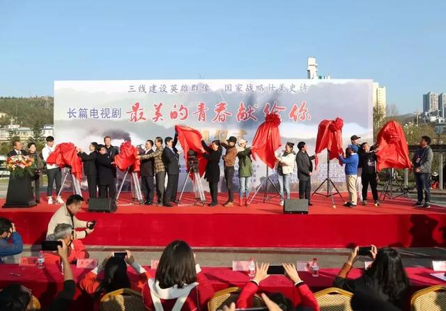 正是青春璀璨时