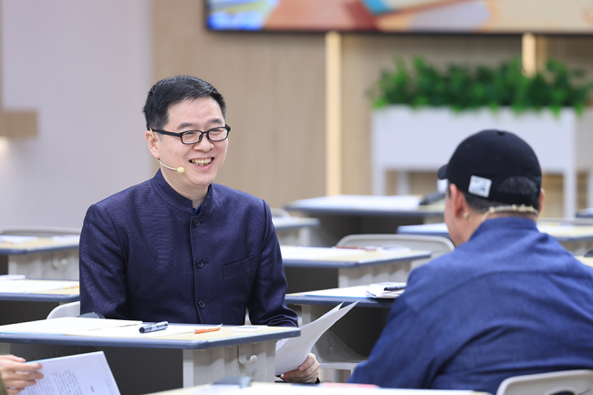 月光曲VS送别诗  四位名师“极限挑战”谁能晋级总决赛