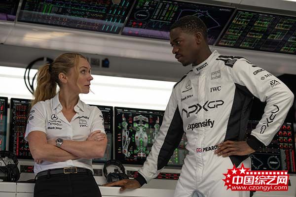 《F1：狂飙飞车》口碑走高 6.26全国点映开启 汉斯·季默演奏“激情乐章”